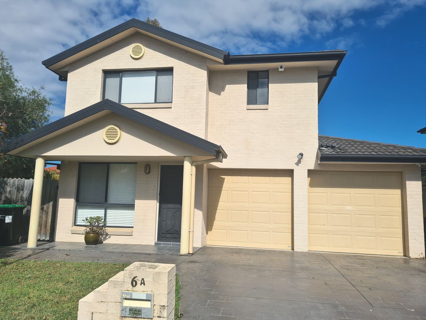 4 bedrooms House in 6a Singleton Street HORNINGSEA PARK NSW, 2171