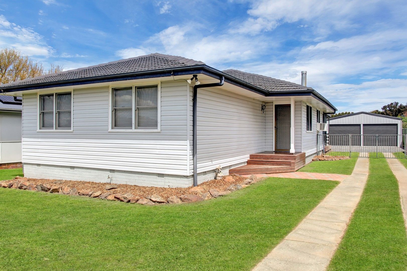 Sold 8 Frape Street, Blayney NSW 2799 on 01 Jun 2023 2018117399 Domain