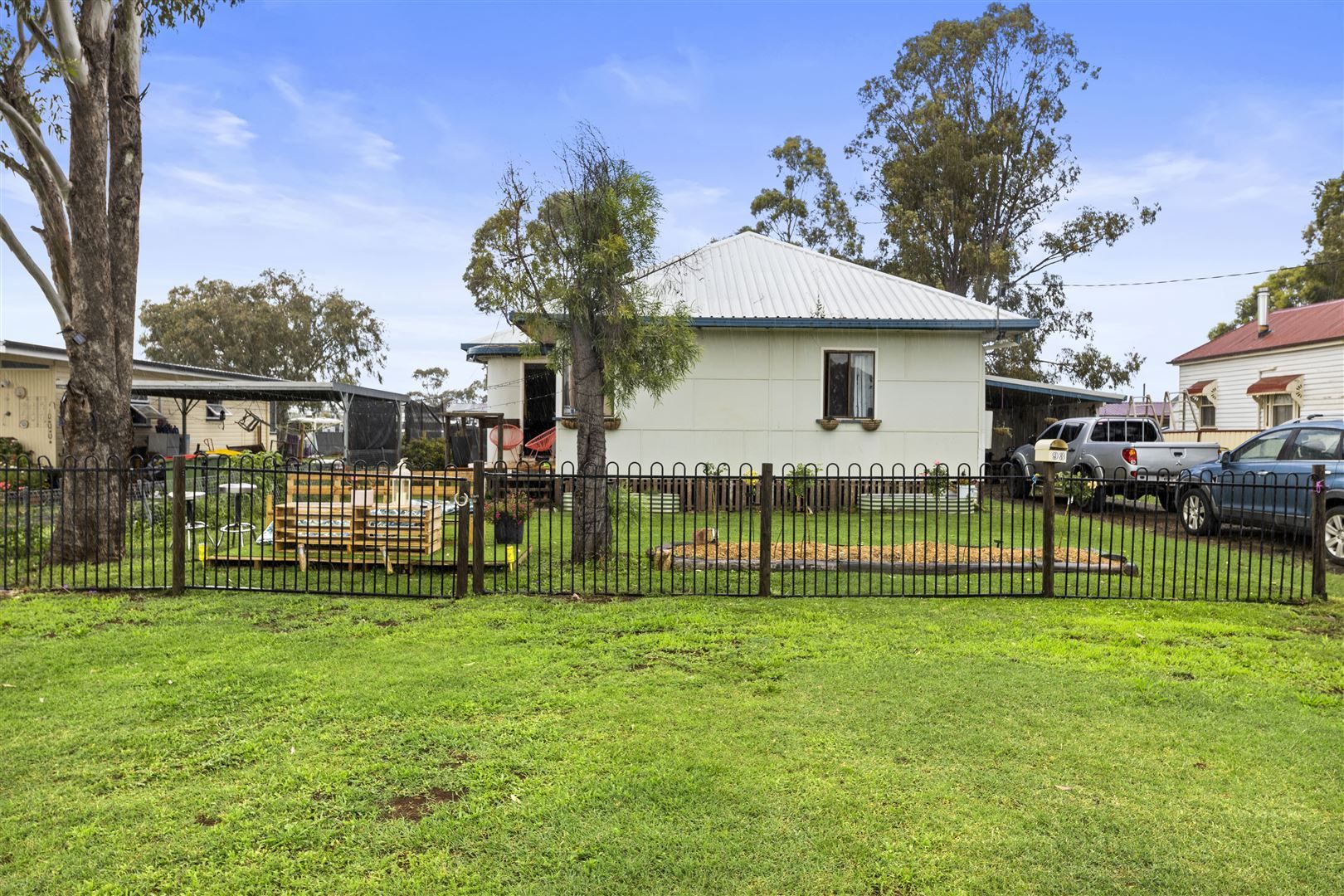 93 Bridge Street, Oakey QLD 4401, Image 1