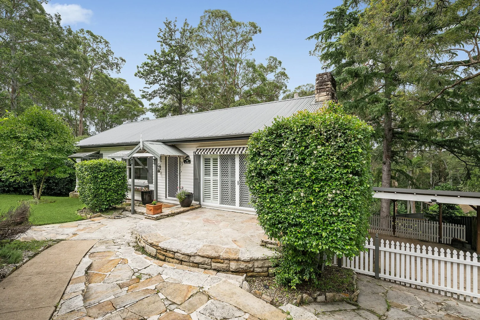 7 Hawkesbury Road, Springwood NSW 2777