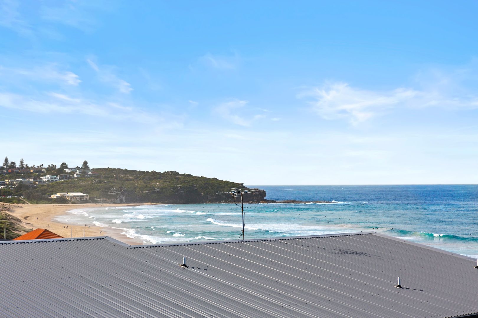 17 Beach Street, Curl Curl NSW 2096, Image 2