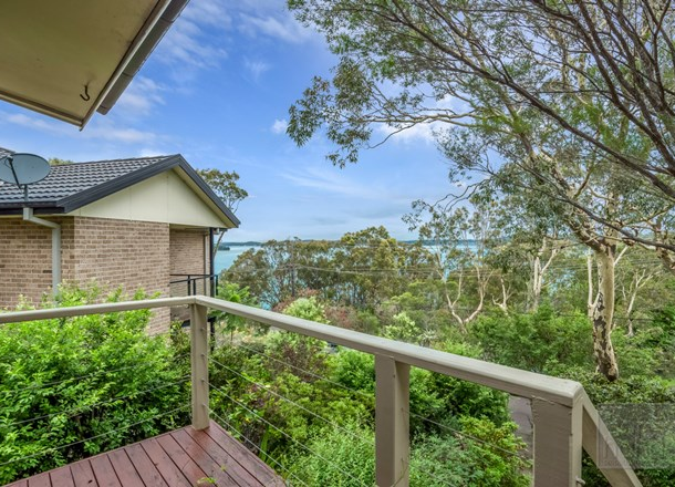 24 Birubi Close, Eleebana NSW 2282