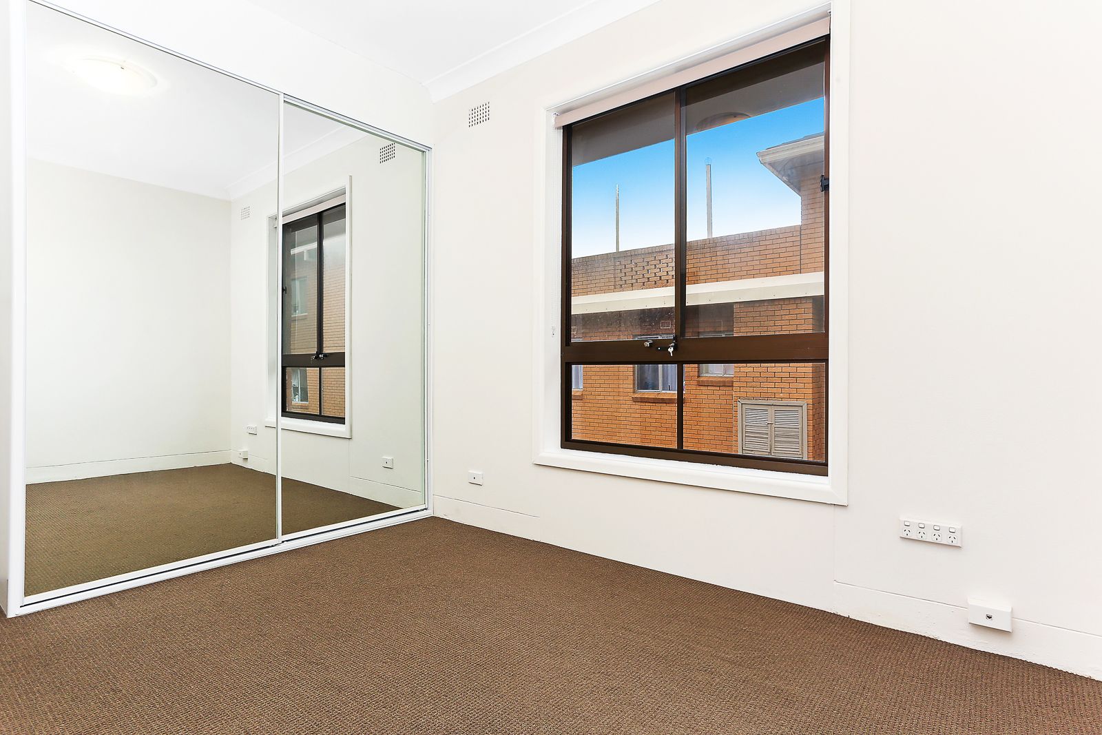 10/98 The Grand Parade, BrightonLeSands NSW 2216 Apartment For Rent