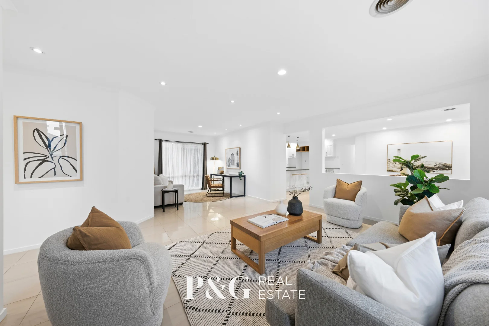 2 Bateman Grove, Hampton Park VIC 3976