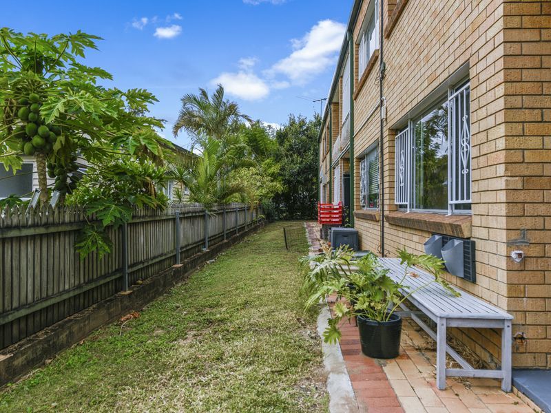 1/12 Cooma Street, Clayfield QLD 4011, Image 1