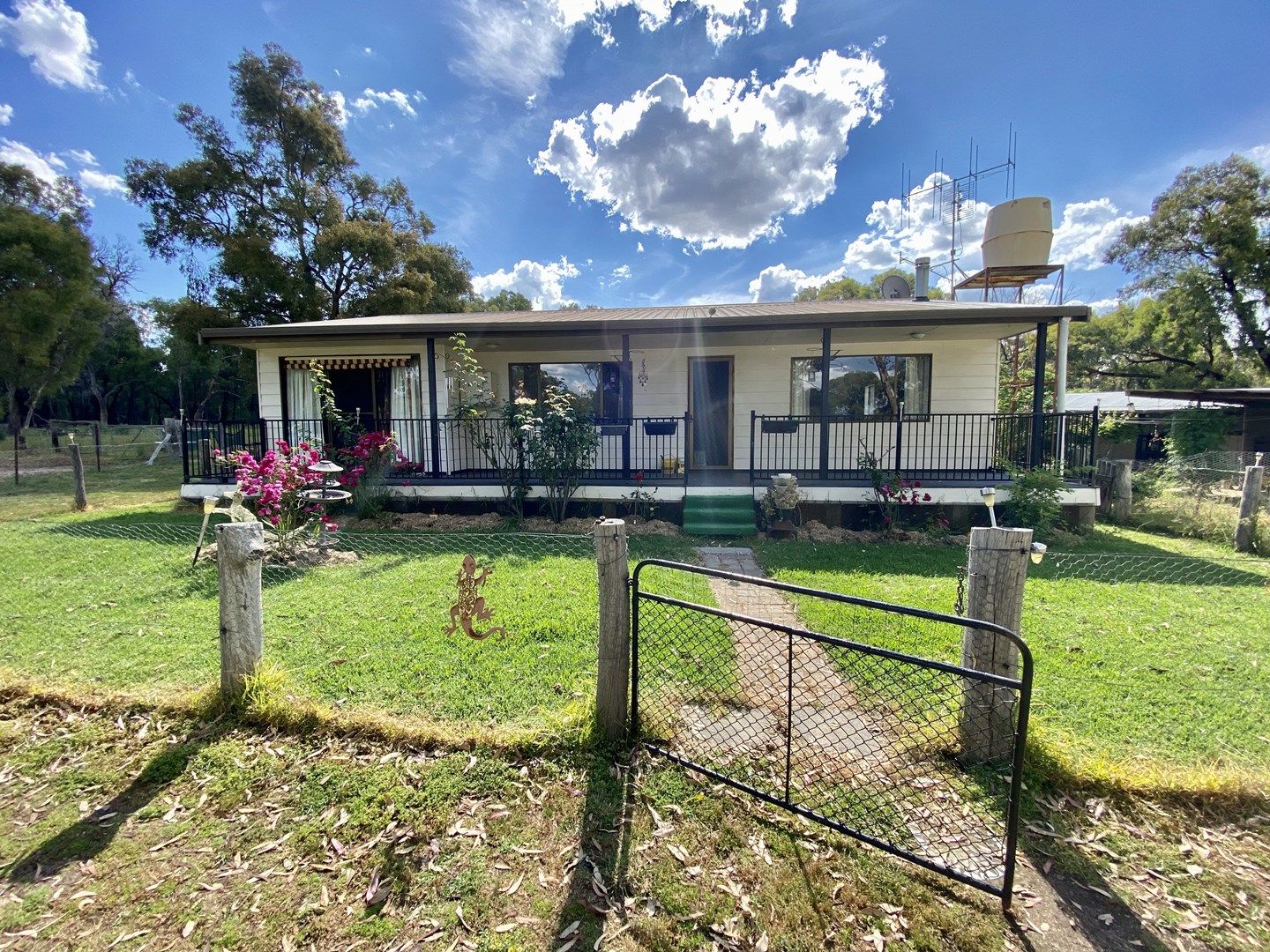 2 bedrooms House in 107 Maiala Road MUDGEE NSW, 2850