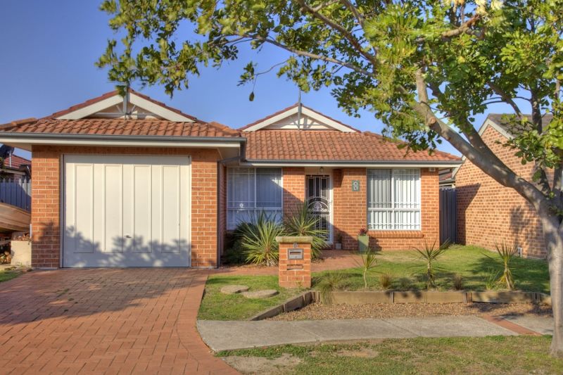 3 bedrooms House in 8 Hollingsford Crescent CARRINGTON NSW, 2294