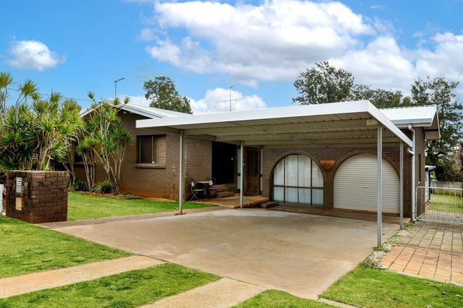 Picture of 17 Jonathan Street, ROCKVILLE QLD 4350