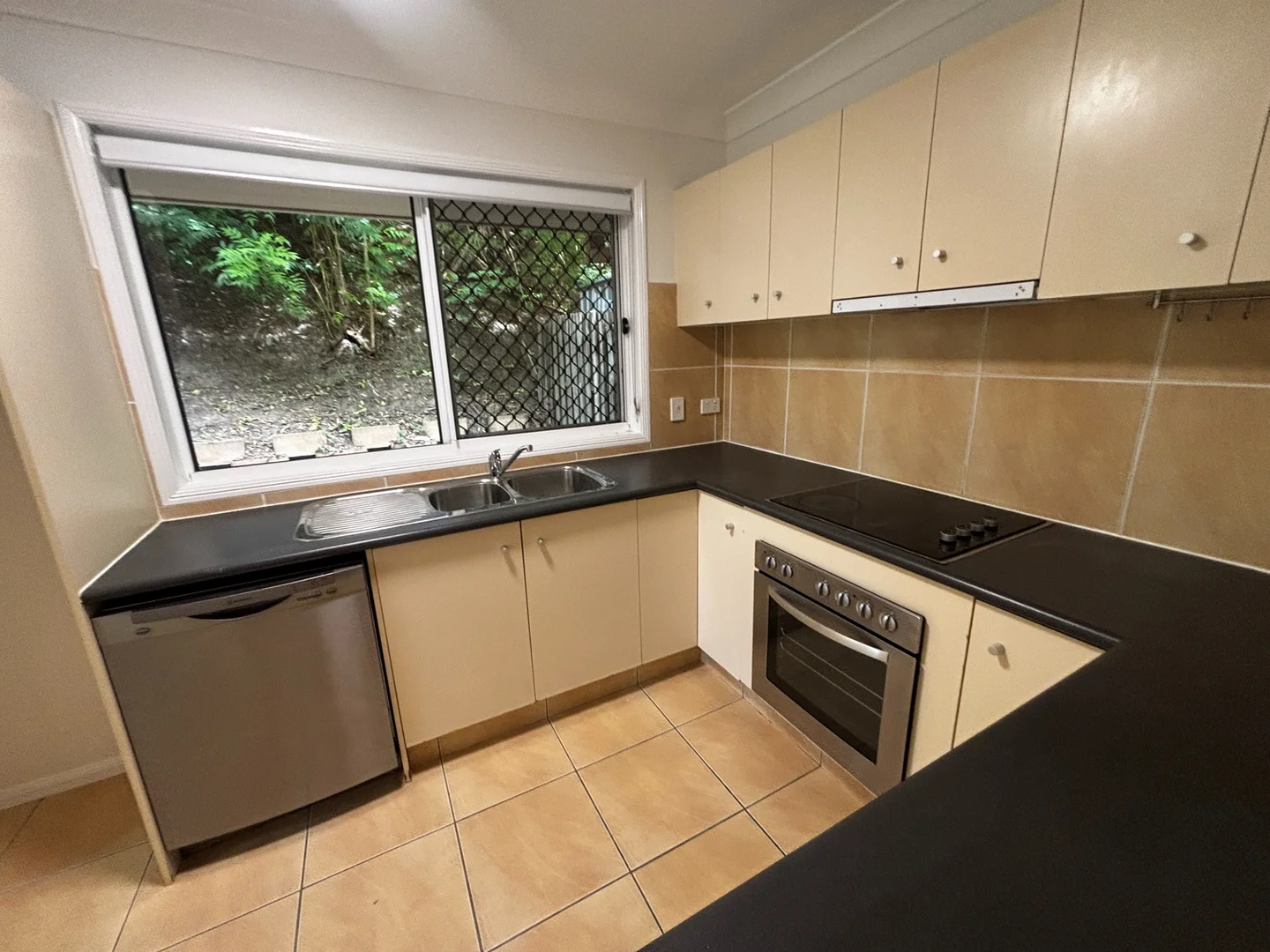 Additional image 11 of 87/1 Coelia Court, Carrara QLD 4211