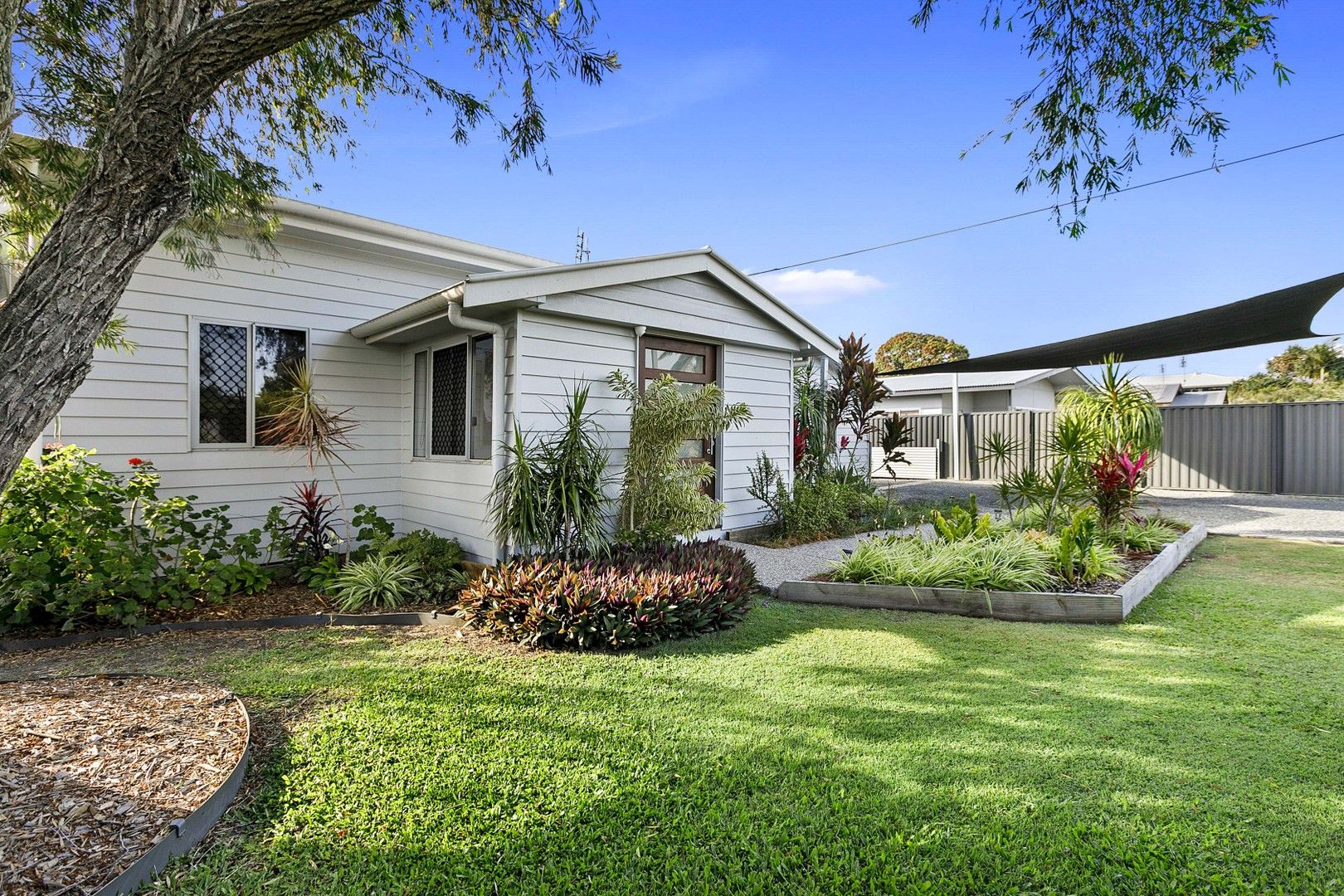 3 bedrooms House in 11 Smith Street URANGAN QLD, 4655