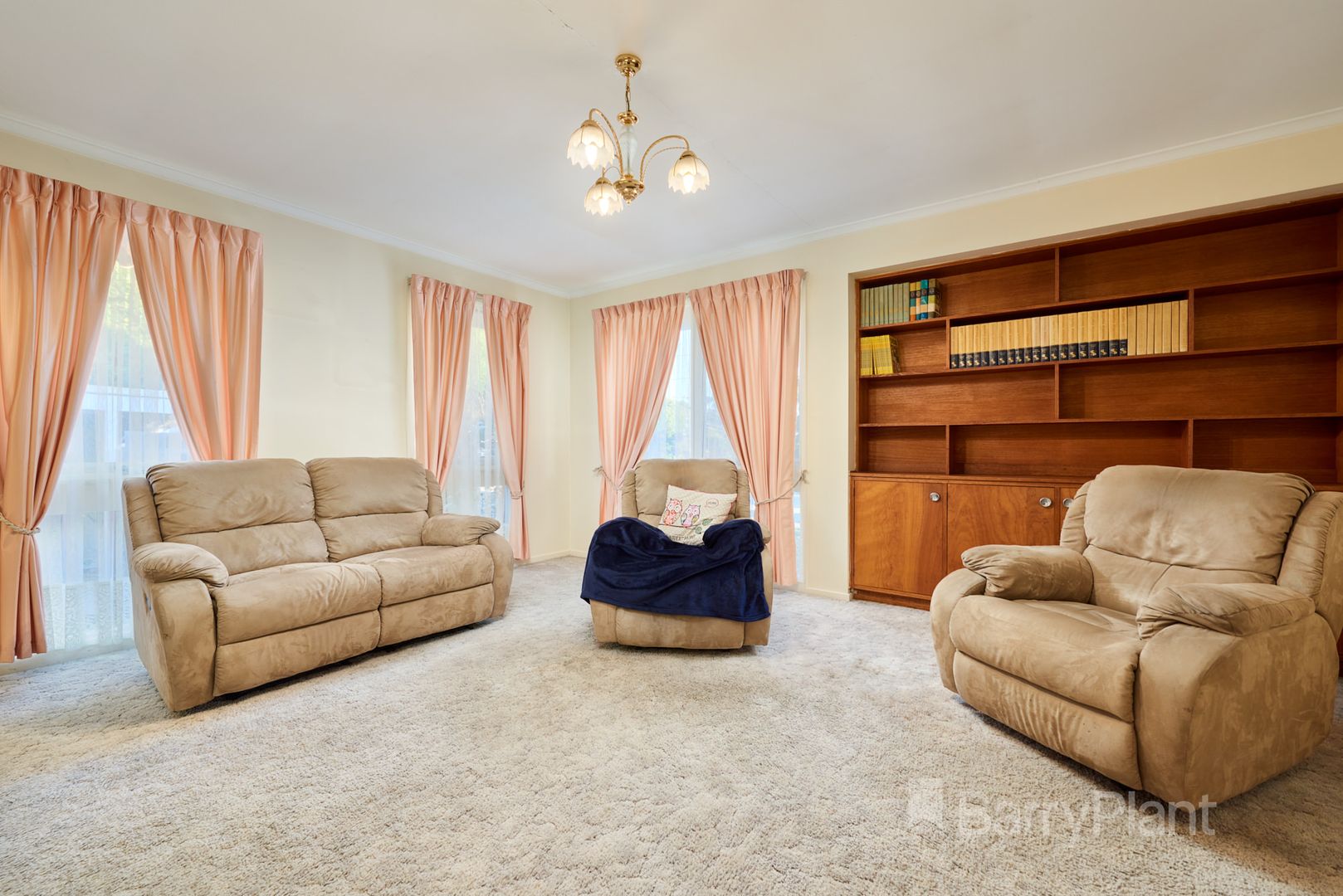 37 Woomera Avenue, Keysborough VIC 3173, Image 1