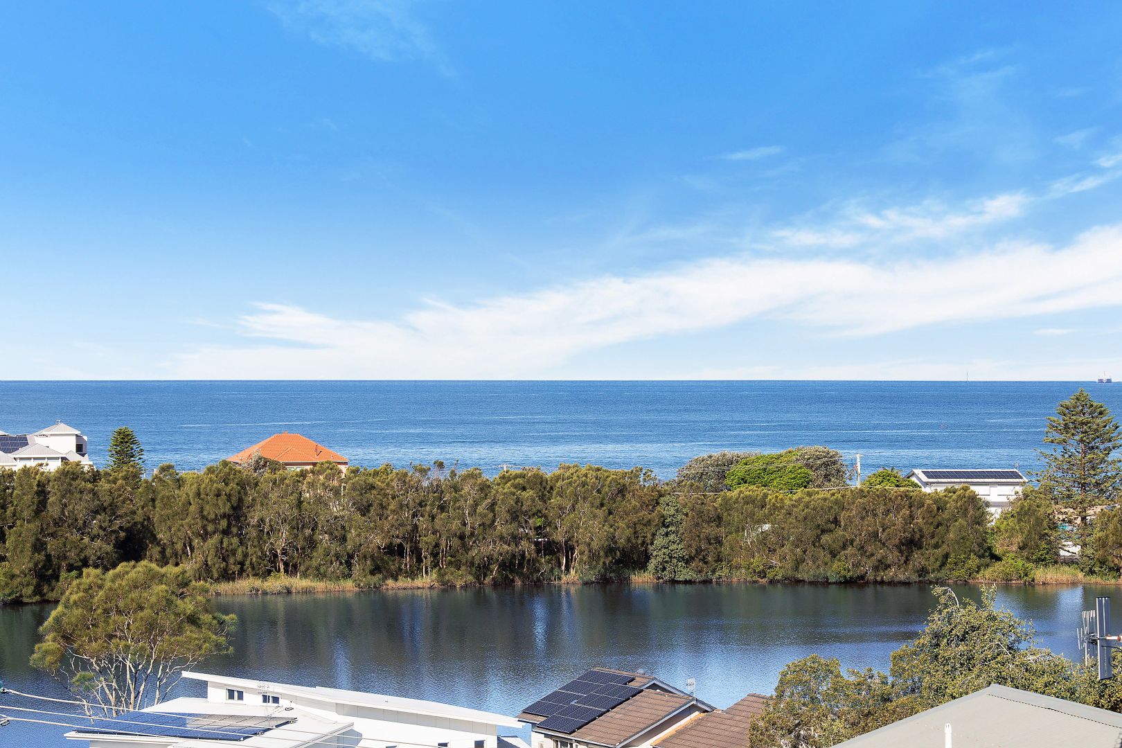 2/3 Hastings Road, Terrigal NSW 2260, Image 2