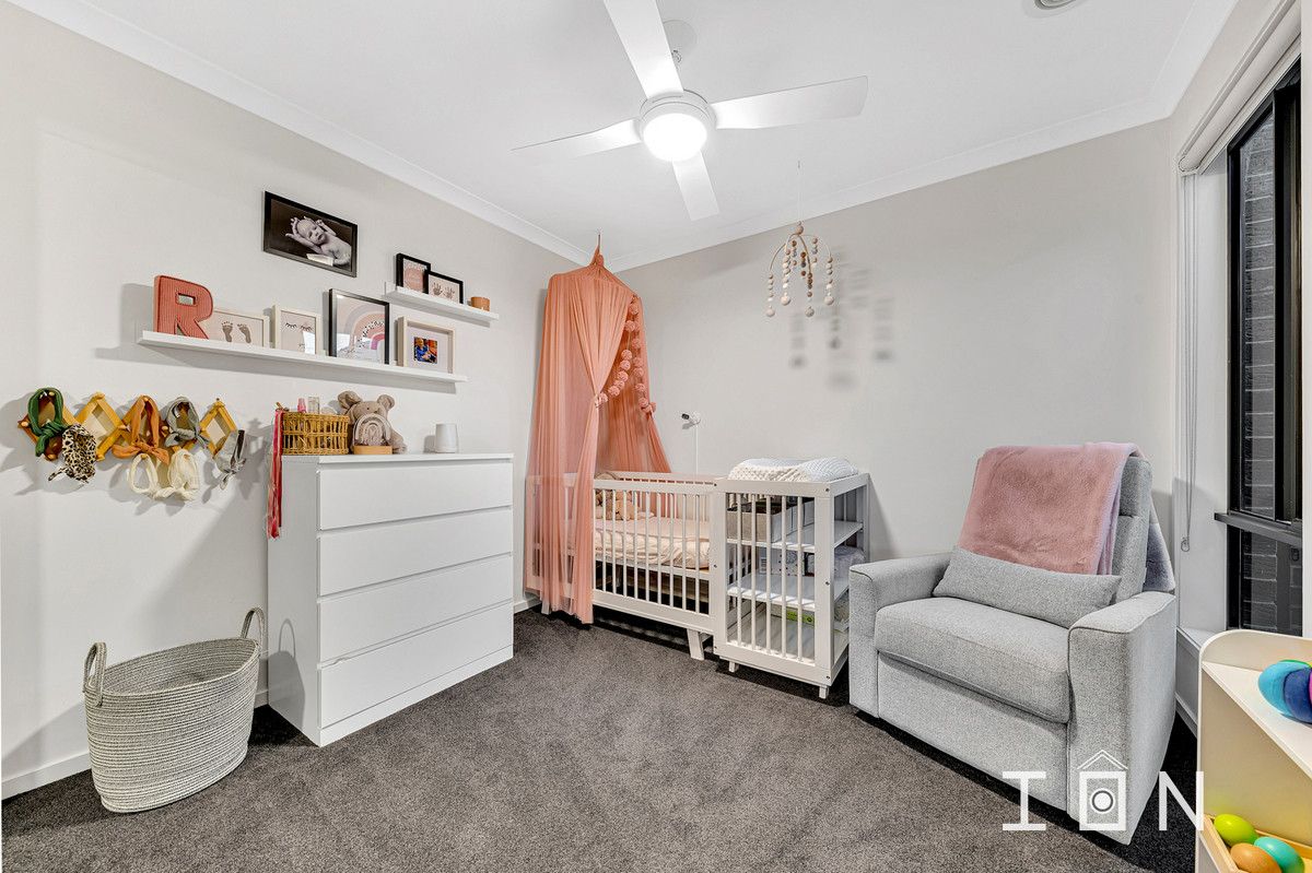 22 Abbeyard Drive, Clyde VIC 3978, Image 2