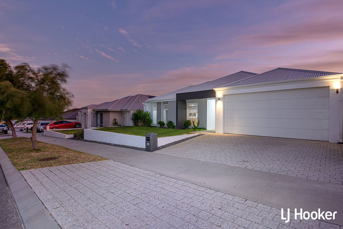 25 Roundhouse Parade, Jindalee WA 6036, Image 1