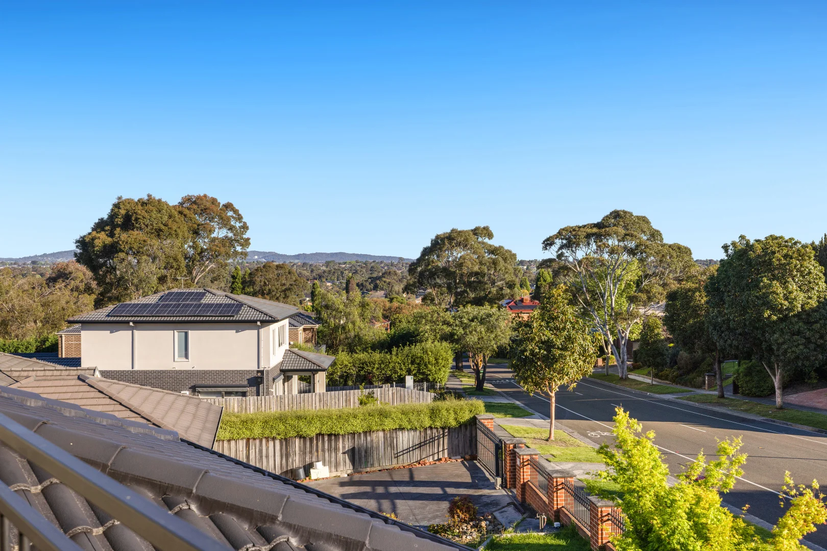83 Freemantle Drive, Wantirna South VIC 3152 | Domain