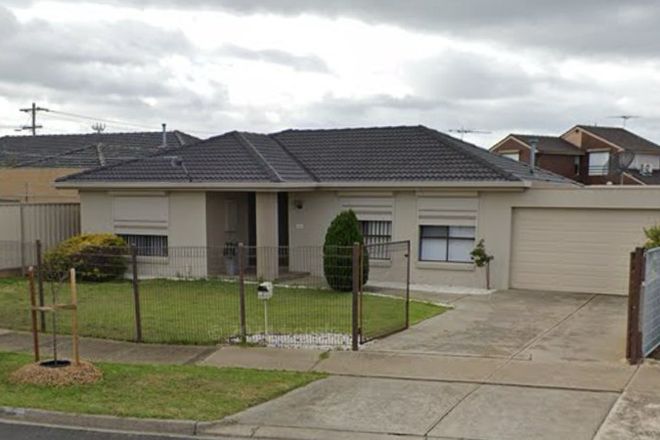 Picture of 2 Ramage Court, KINGS PARK VIC 3021