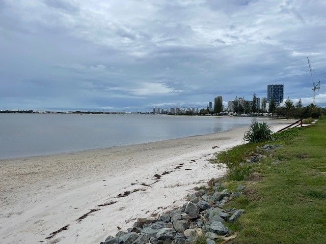 2 bedrooms Apartment / Unit / Flat in 3/31 Frank Street LABRADOR QLD, 4215