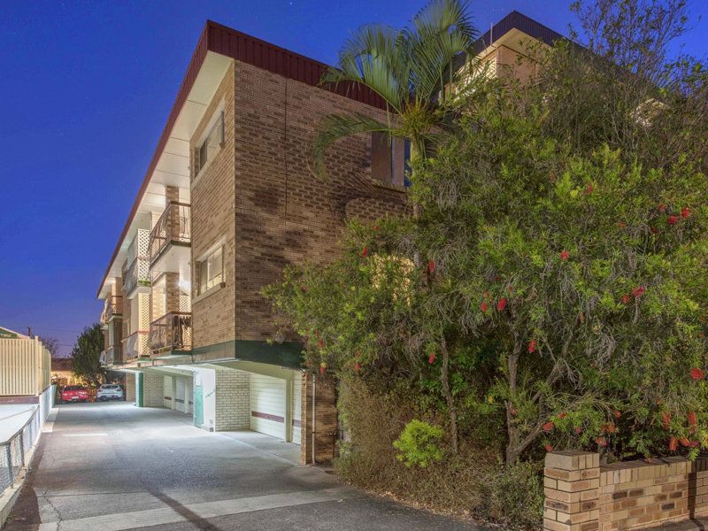 2 bedrooms Apartment / Unit / Flat in 2/7 Lomond Terrace EAST BRISBANE QLD, 4169