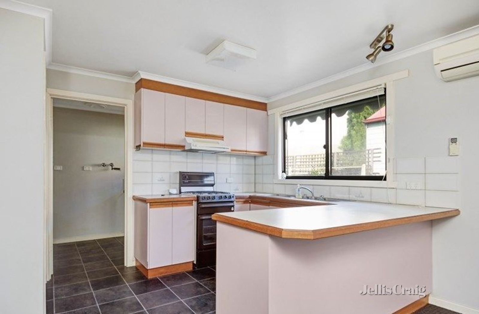 801 Howard Street, Soldiers Hill VIC 3350, Image 1