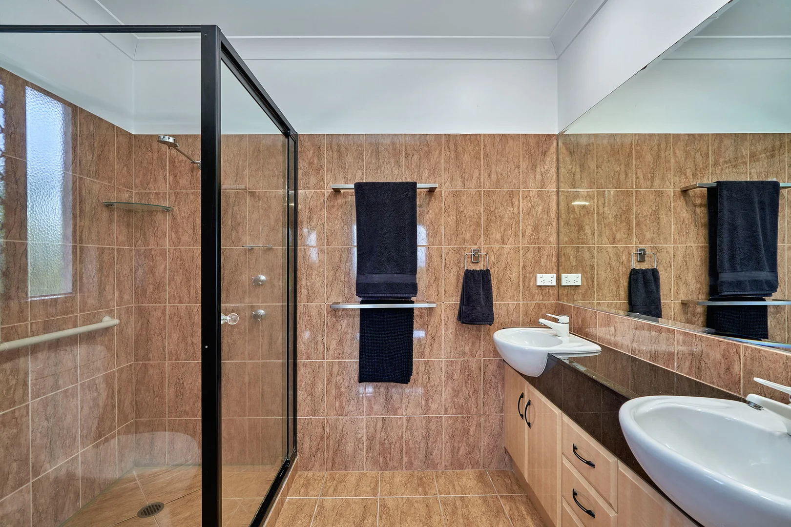 Additional image 22 of 23 Minerva Avenue, Mooroobool QLD 4870