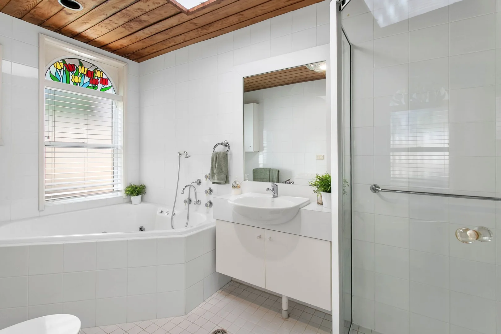 Additional image 10 of 5 Lantana Avenue, Wheeler Heights NSW 2097