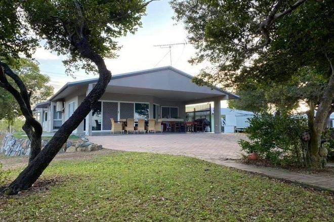 Picture of 42 Baxter Avenue, 'Brisk Bay', BOWEN QLD 4805