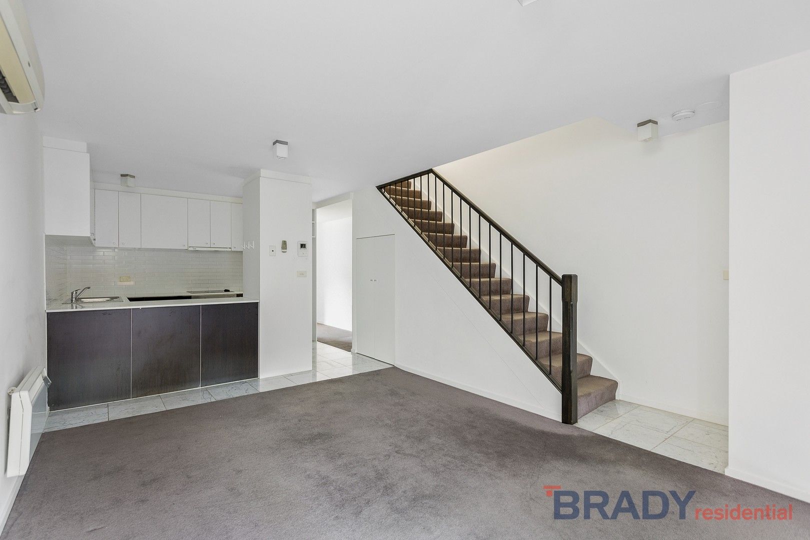2 bedrooms Apartment / Unit / Flat in 28/1-9 Villiers Street NORTH MELBOURNE VIC, 3051