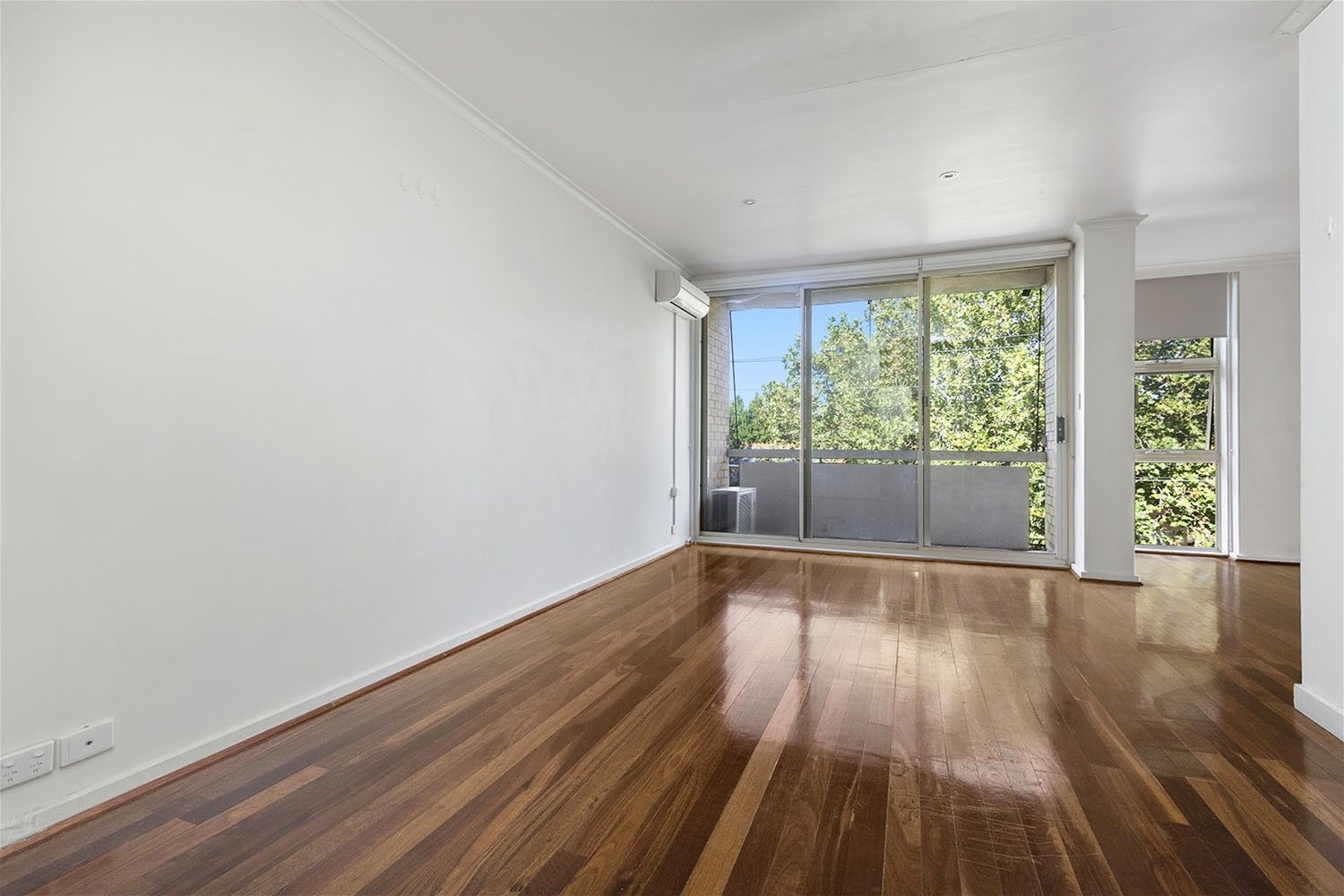 2 bedrooms Apartment / Unit / Flat in 5/94 Tennyson Street ELWOOD VIC, 3184