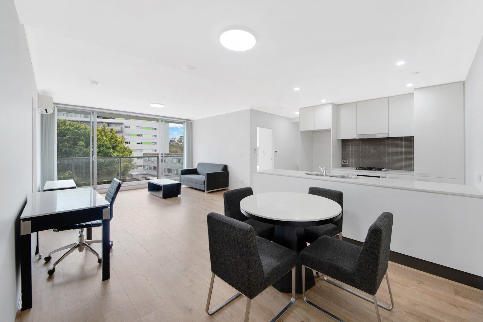 2 bedrooms Apartment / Unit / Flat in 34/3 Defries Avenue ZETLAND NSW, 2017