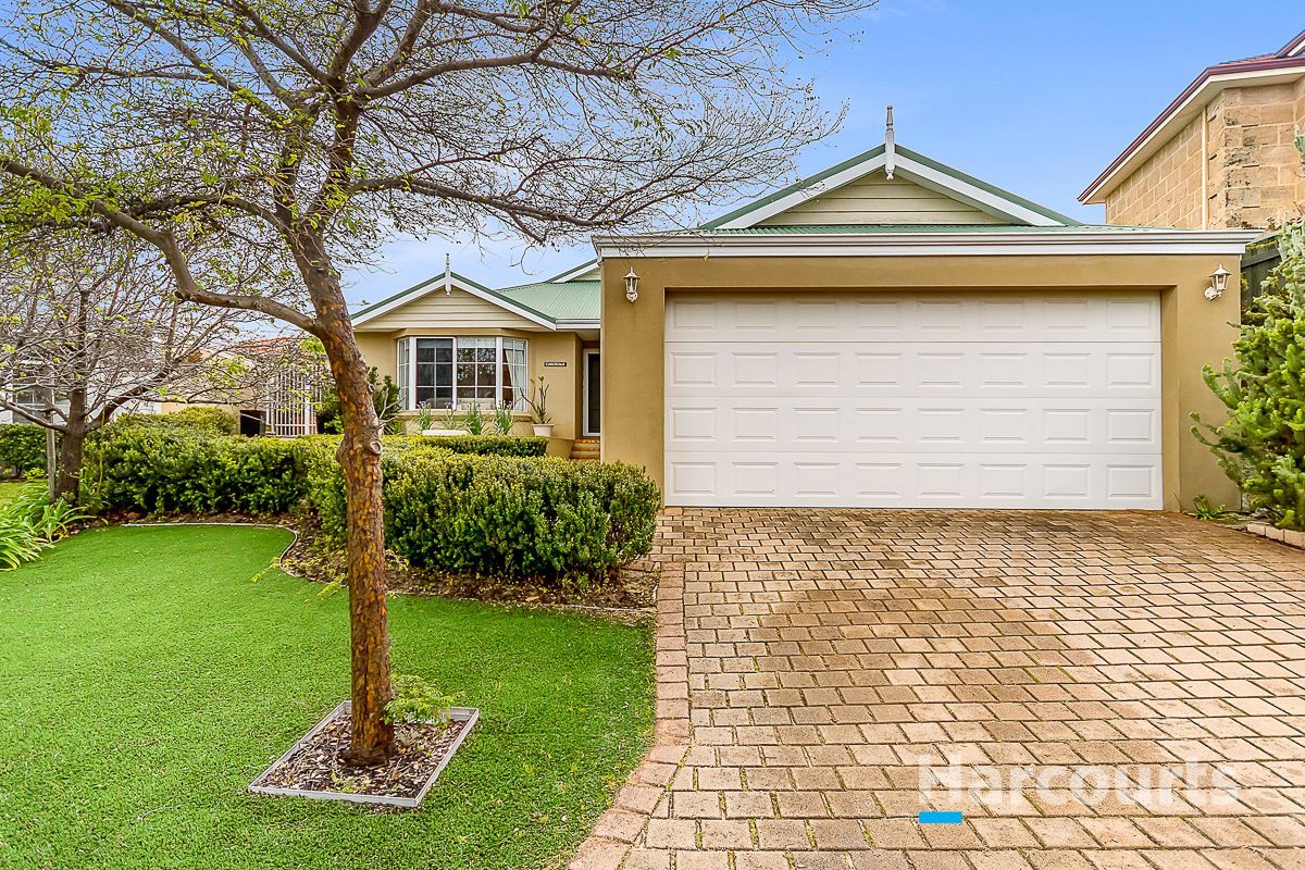 5 bedrooms House in 5 Greenberry Close MOUNT CLAREMONT WA, 6010