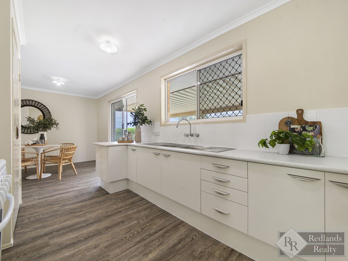 2 Regal Court, Victoria Point QLD 4165, Image 2