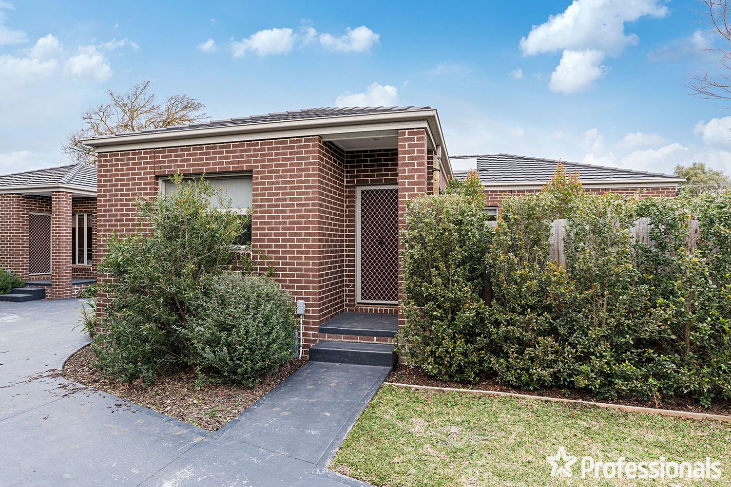 2/7 Wordsworth Street, Mooroolbark VIC 3138 House For Rent Domain