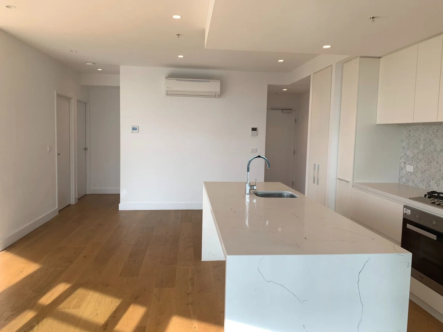 Additional image 2 of 3402/850 Whitehorse Rd, Box Hill VIC 3128