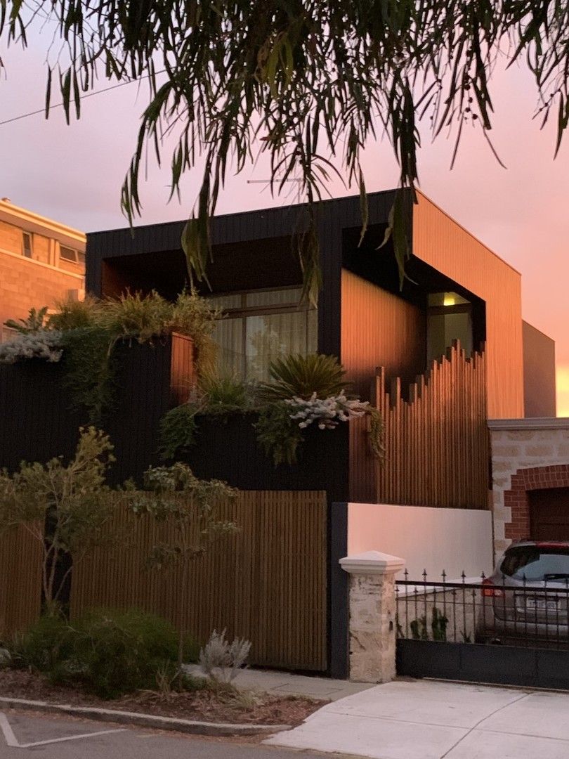 1 bedrooms Apartment / Unit / Flat in 17A Rose Street SOUTH FREMANTLE WA, 6162