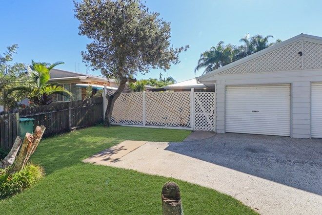 Picture of 1/5 Amanda Ave, MARCOOLA QLD 4564