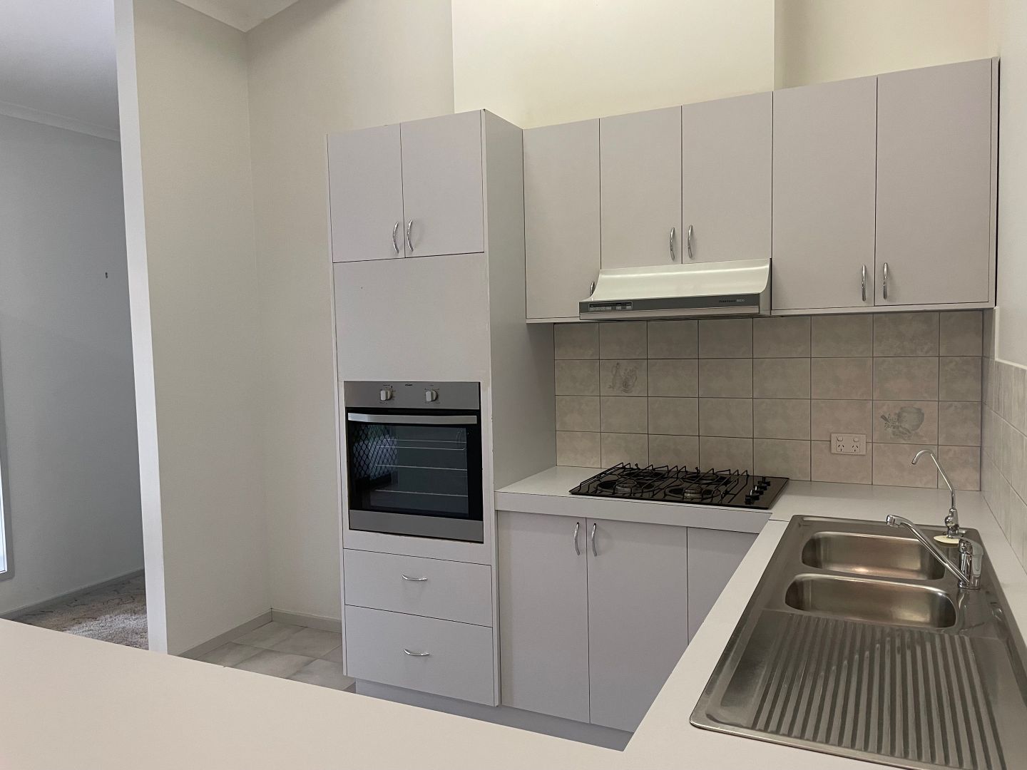 16 Golden Glade, Strathdale VIC 3550 House For Rent Domain