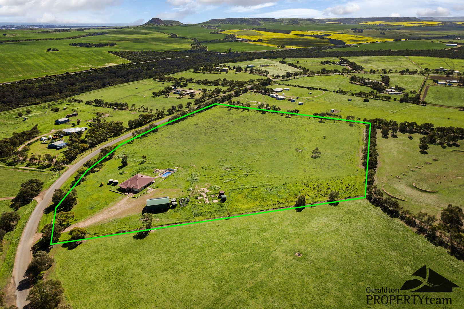 4 Hill River Way, Moonyoonooka WA 6532, Image 2