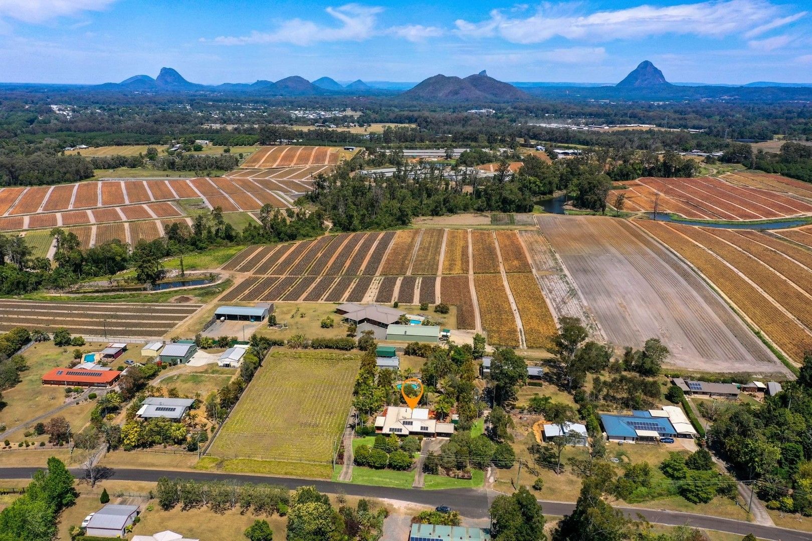 37 Pinelands Drive, Beerwah QLD 4519