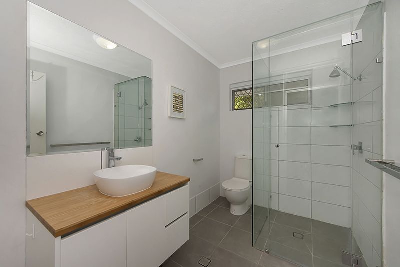 Unit 4/2 Isley St, North Ward QLD 4810, Image 2