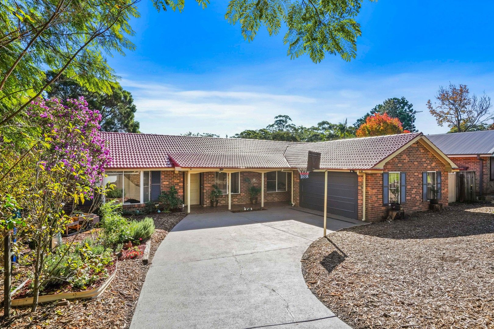 6 bedrooms House in 96-96a Parsonage Road CASTLE HILL NSW, 2154