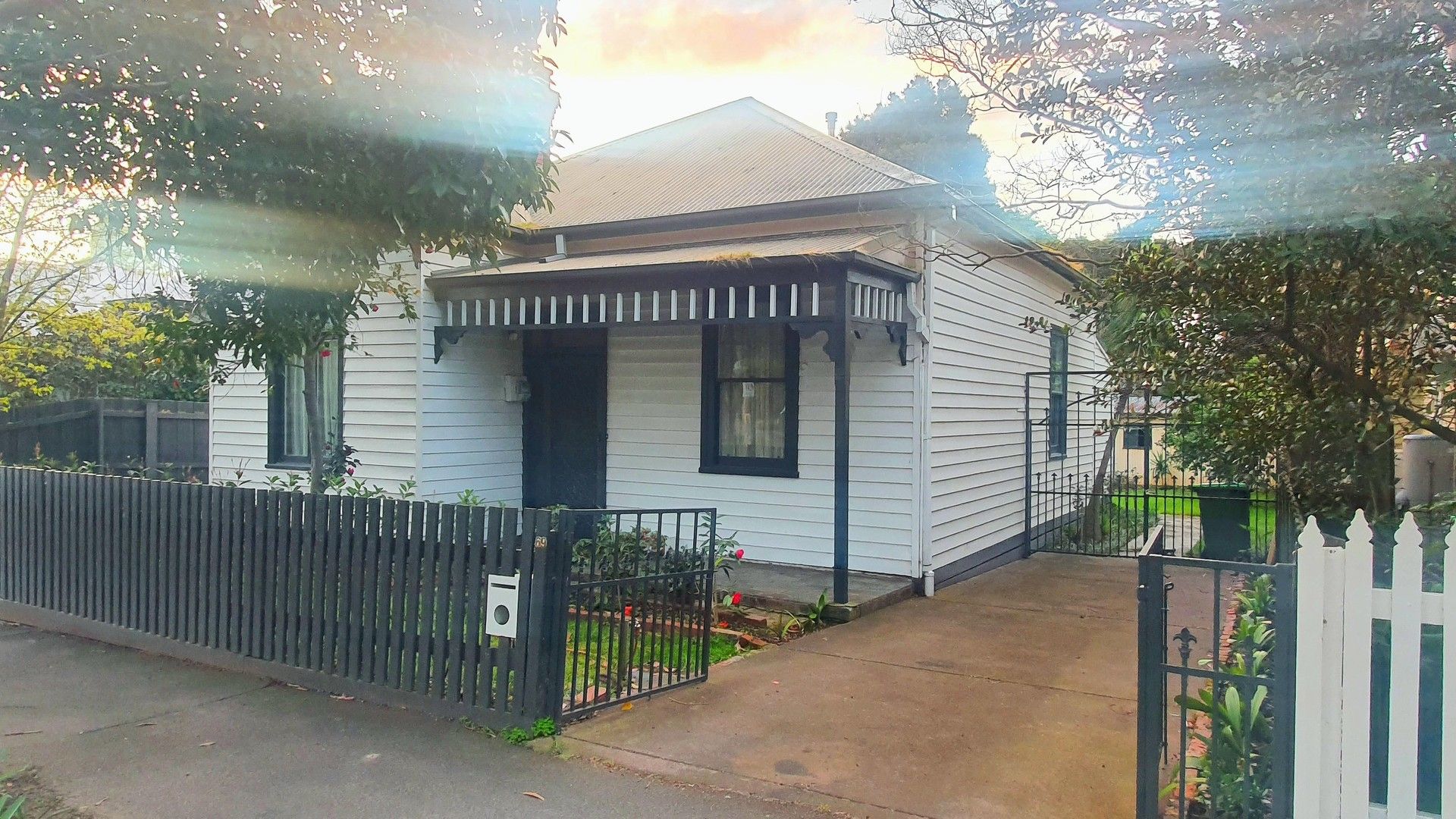 3 bedrooms House in 69 Maling Road CANTERBURY VIC, 3126