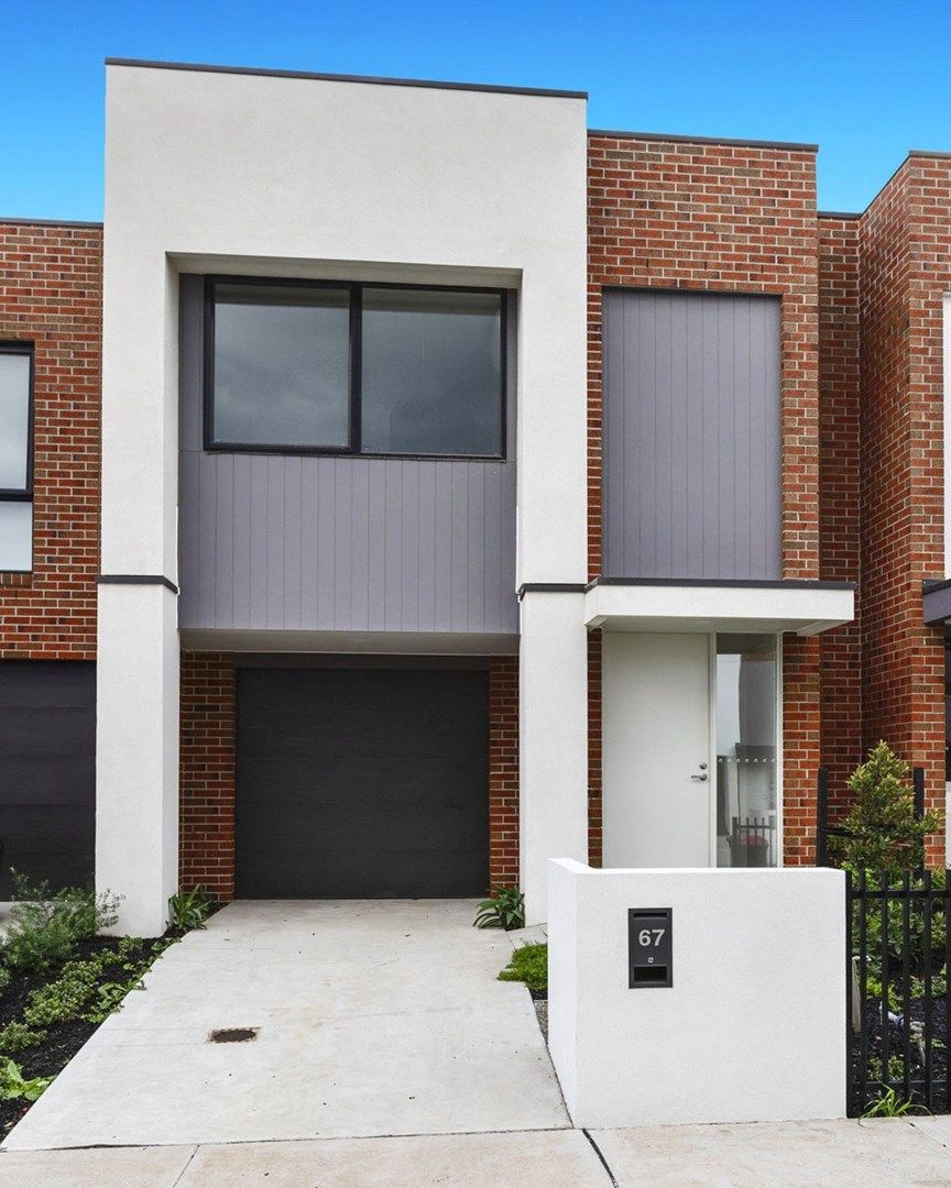 3 bedrooms Townhouse in 67 Teague Crescent BRAYBROOK VIC, 3019