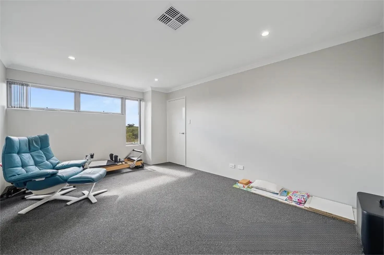 Additional image 5 of 164 Lyon Road, Aubin Grove WA 6164