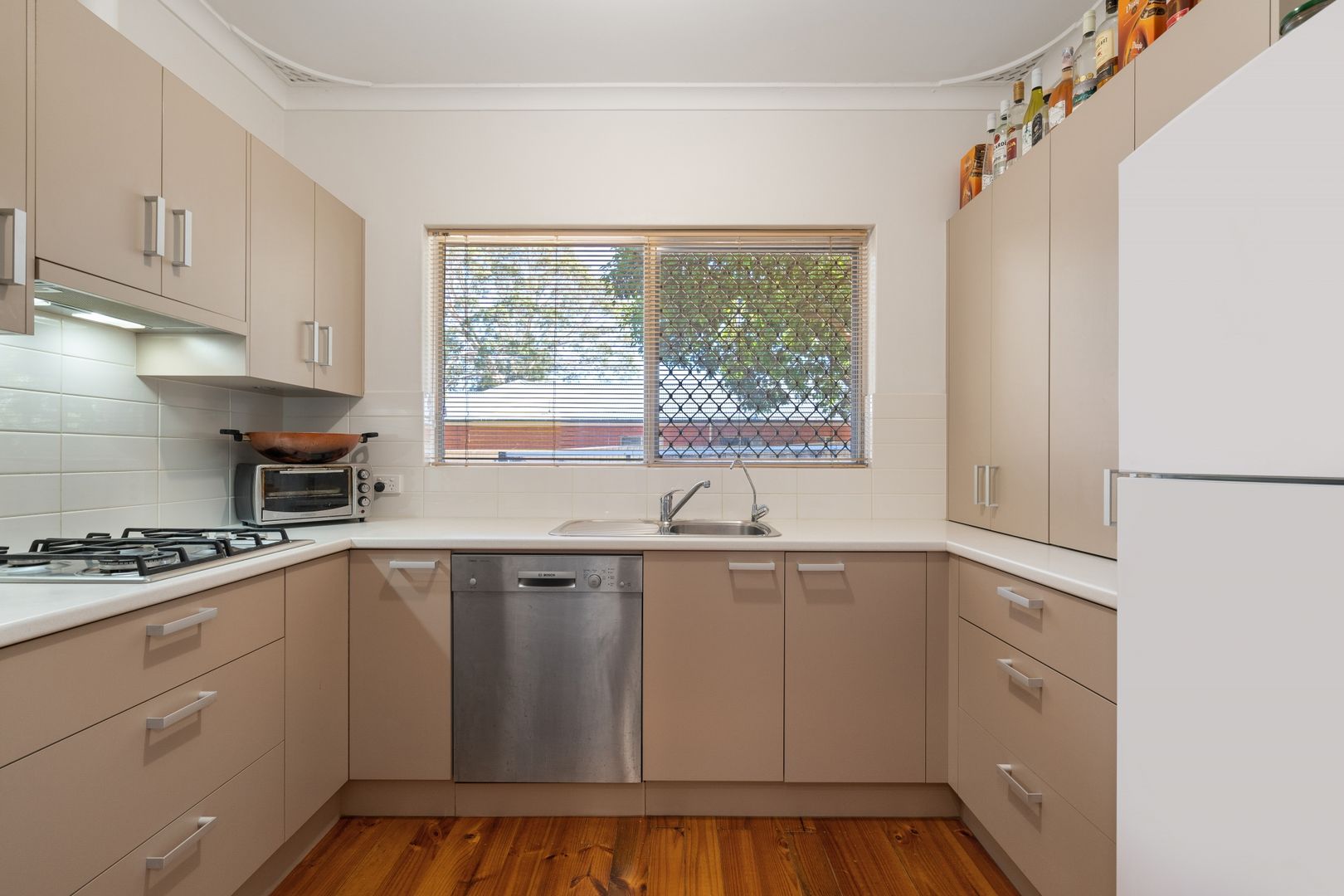 2/28 Wellington Terrace, Fullarton SA 5063, Image 2