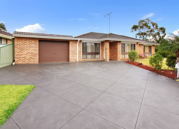 1 Aldinga Place, Claremont Meadows NSW 2747