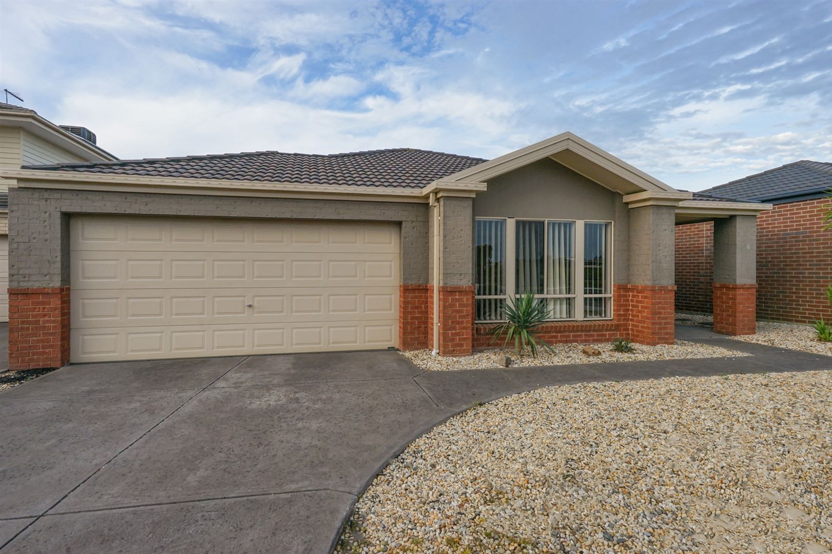 4 Corrigans Road, Cranbourne East VIC 3977, Image 0