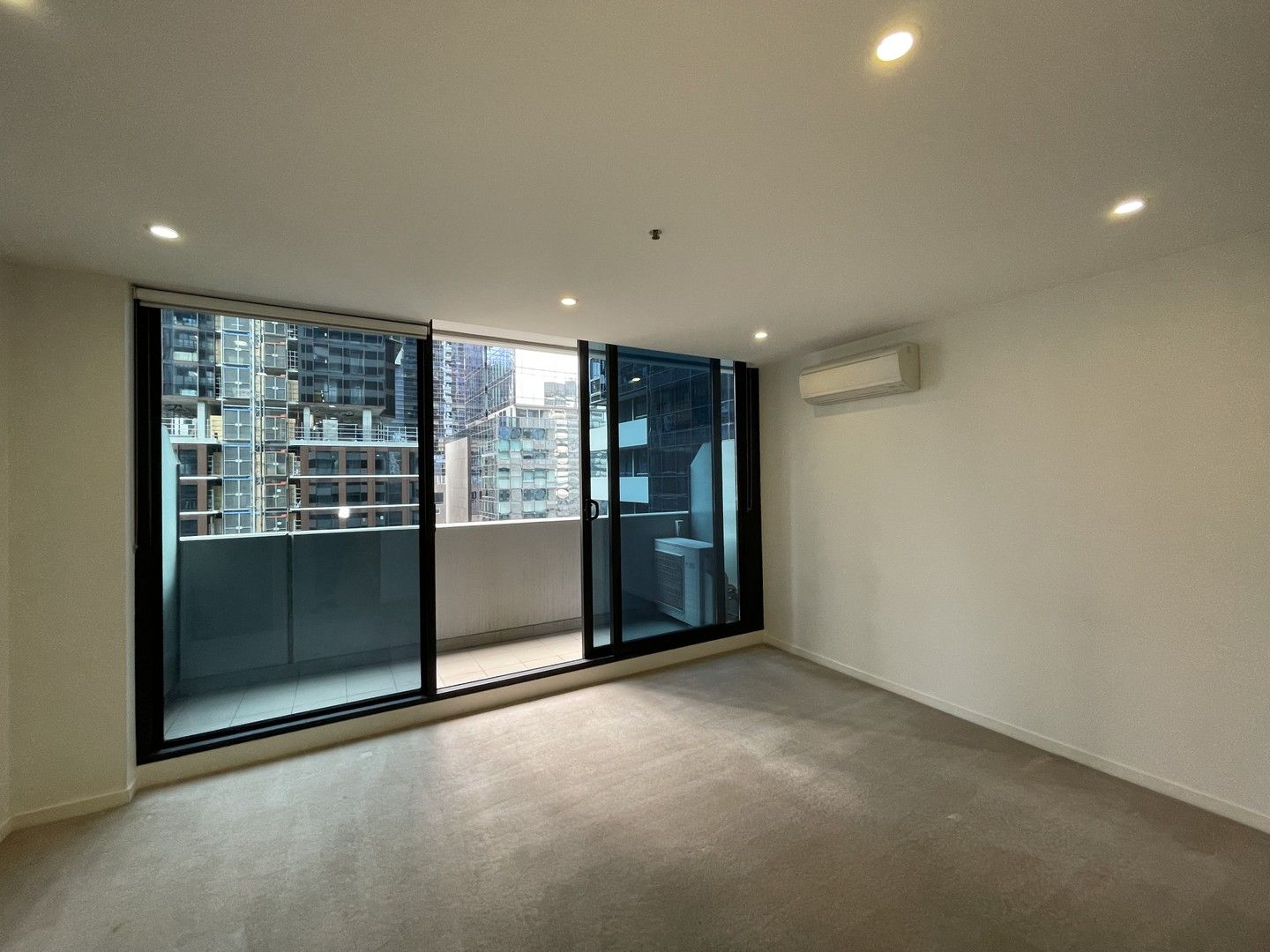 1 bedrooms Apartment / Unit / Flat in 1102/5 Sutherland Street MELBOURNE VIC, 3000