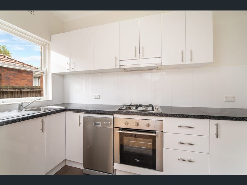 2 bedrooms Apartment / Unit / Flat in 1/96 Sailors Bay Road NORTHBRIDGE NSW, 2063