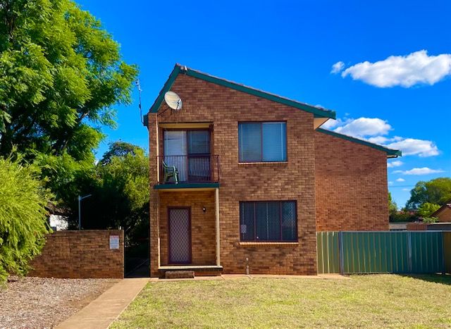 2 bedrooms Apartment / Unit / Flat in 4/24 Elizabeth Street DUBBO NSW, 2830