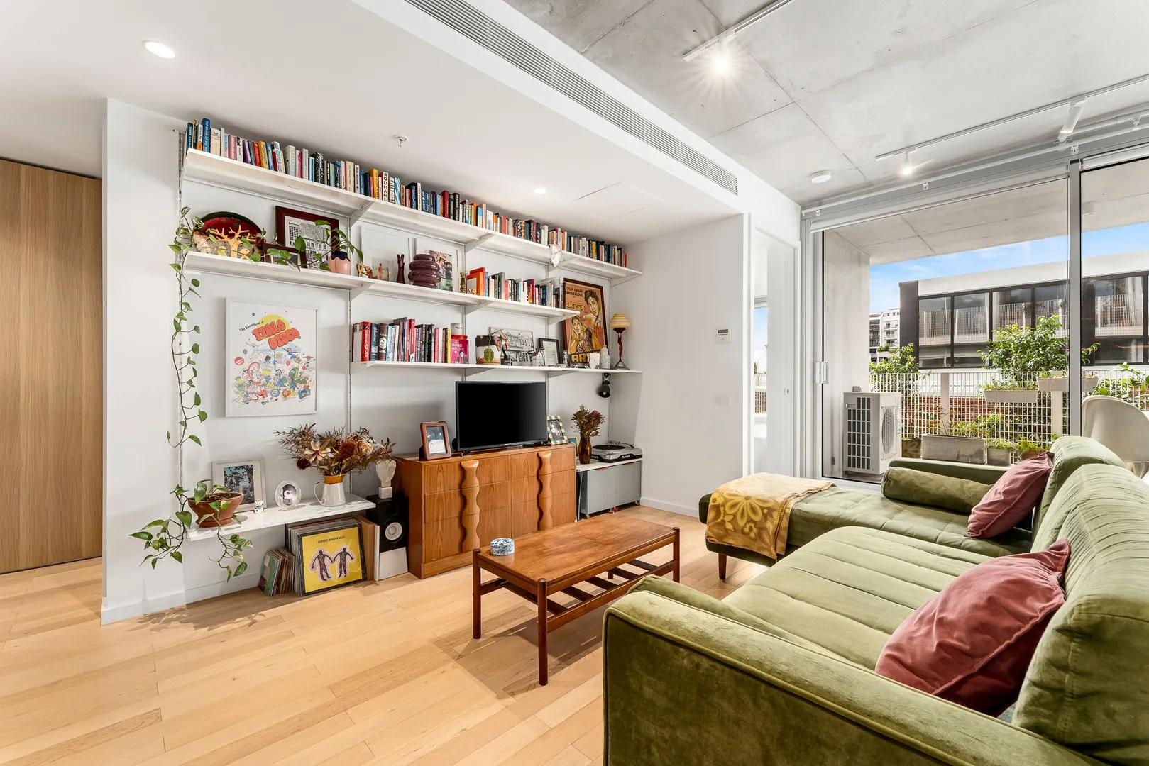 North-Facing Luxury with an Unmatched Brunswick Lifestyle, Brunswick